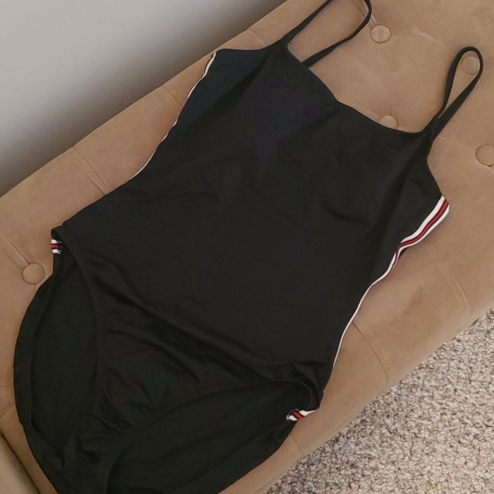Sleek Black bathing suit w/matching skirt